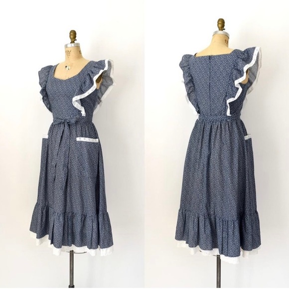 Vintage 1970s floral prairie dress pockets blue and white lace gunne sax style - Picture 2 of 6
